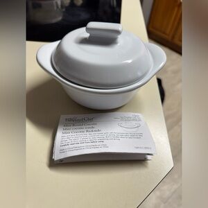 Pampered Chef Classic White Cocotte
